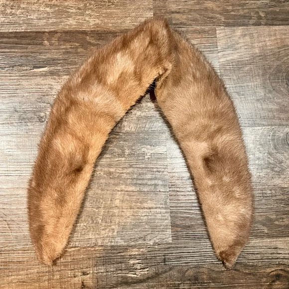 Fur Scarf - Like Accessory - Picture 1 of 5